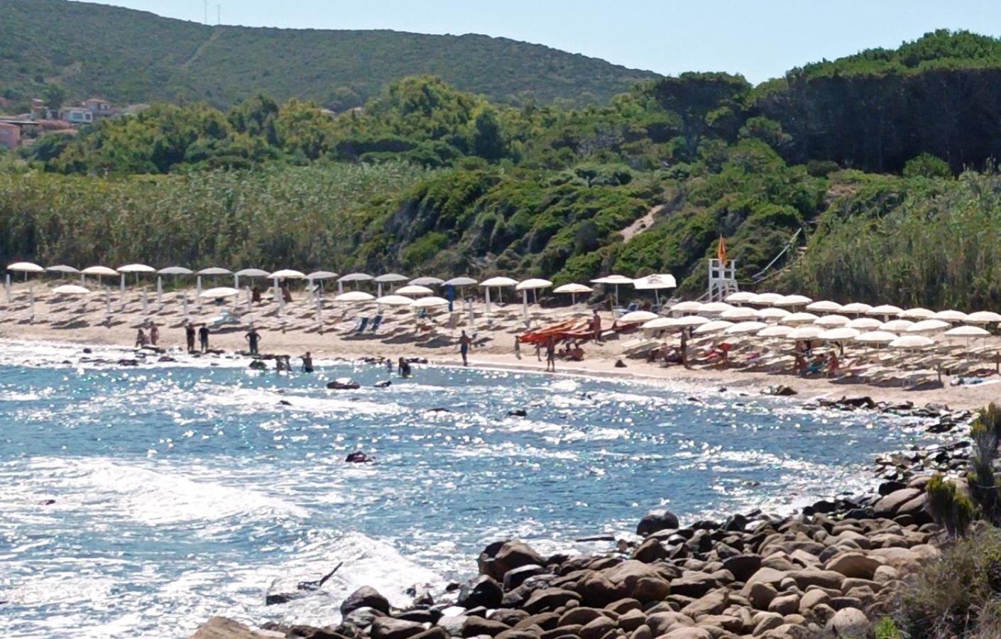 Gli Oleandri Di Calarossa - 5M Walk To The Beach Isola Rossa Exteriör bild