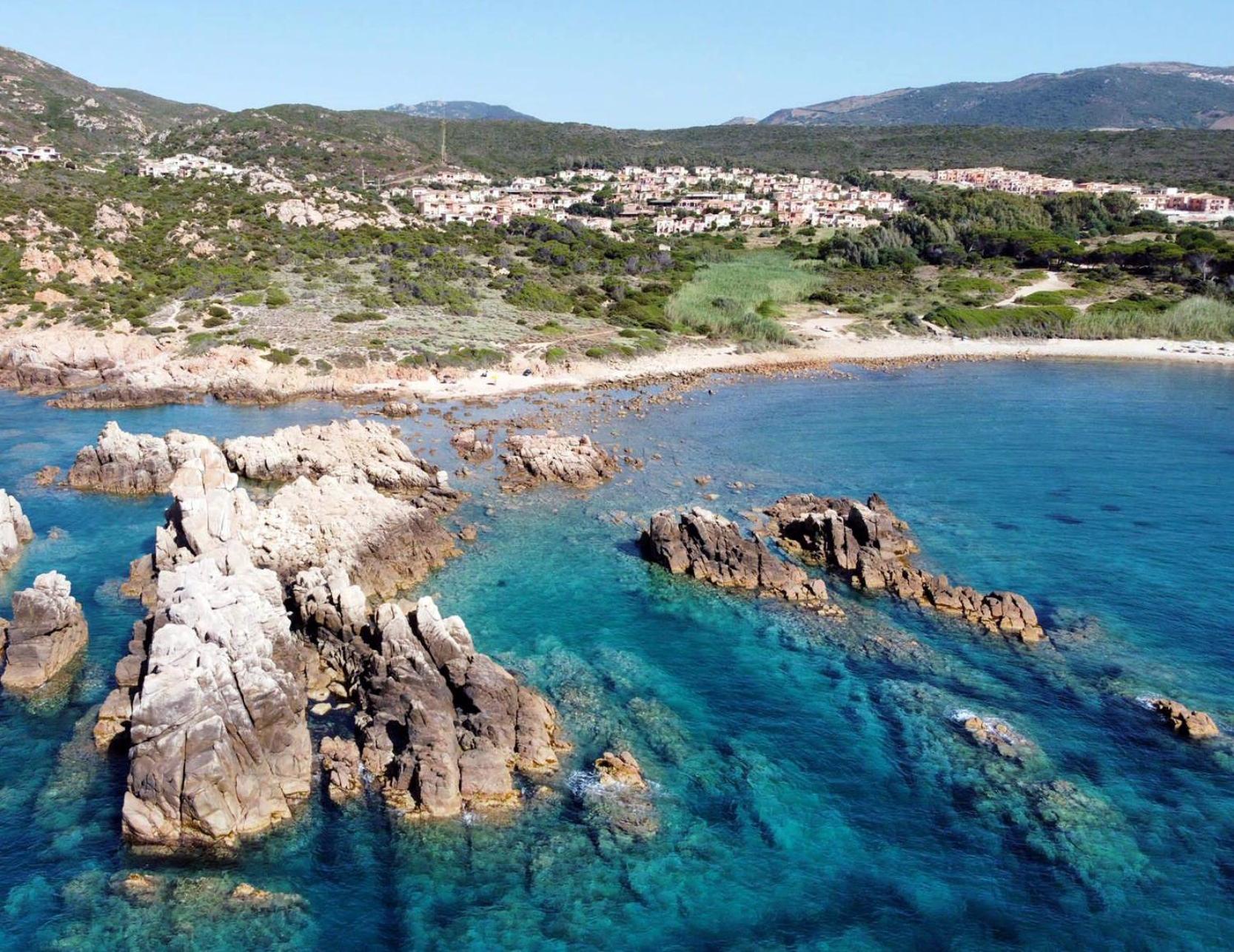 Gli Oleandri Di Calarossa - 5M Walk To The Beach Isola Rossa Exteriör bild